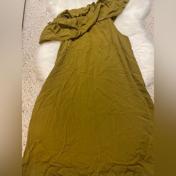 H&M Off The Shoulder Dress - Picture 3 of 3